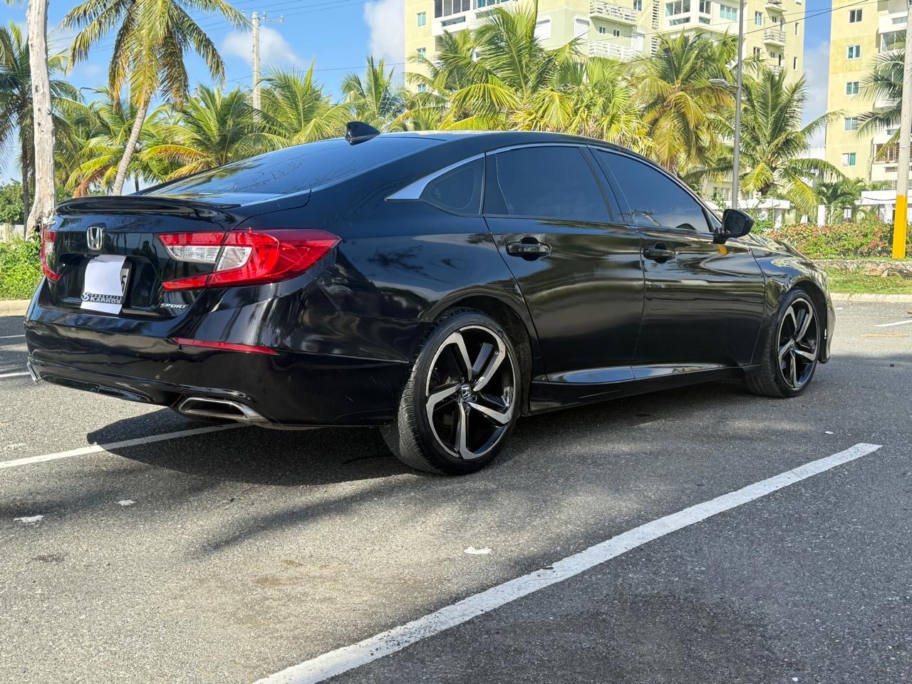 Honda Accord Sport fotografía 4