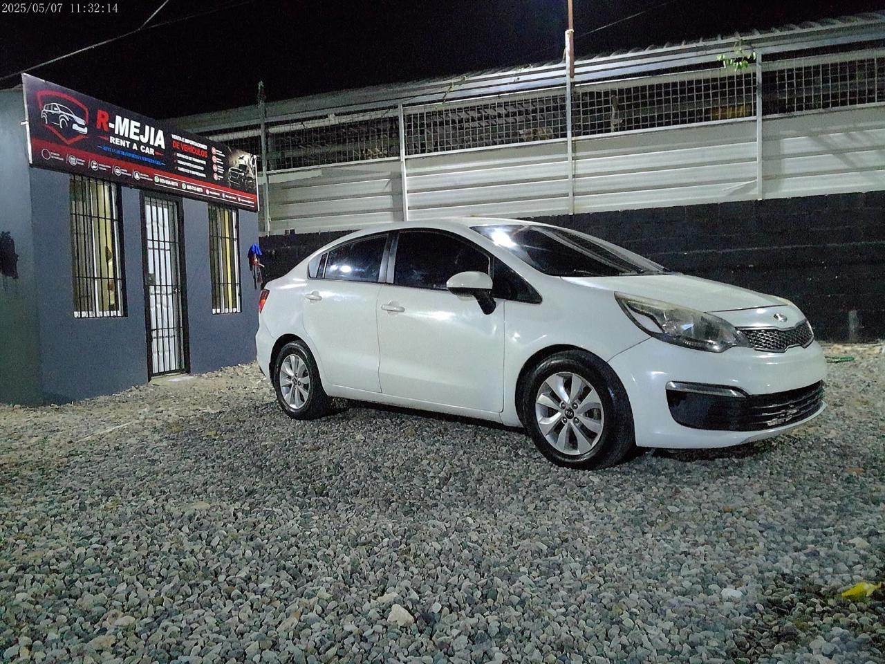 Kia Rio fotografía 2